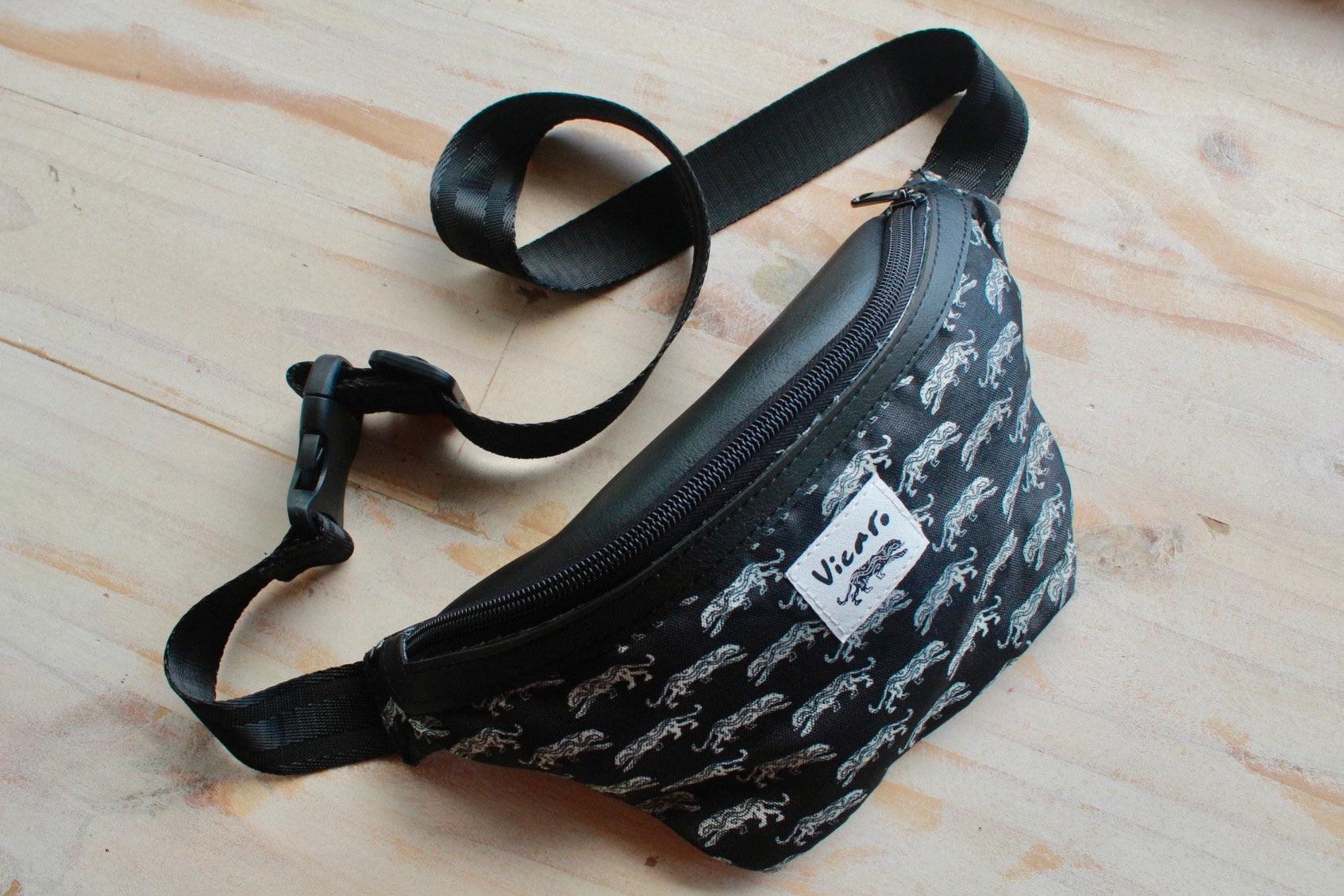 Hip Packs / Canguros
