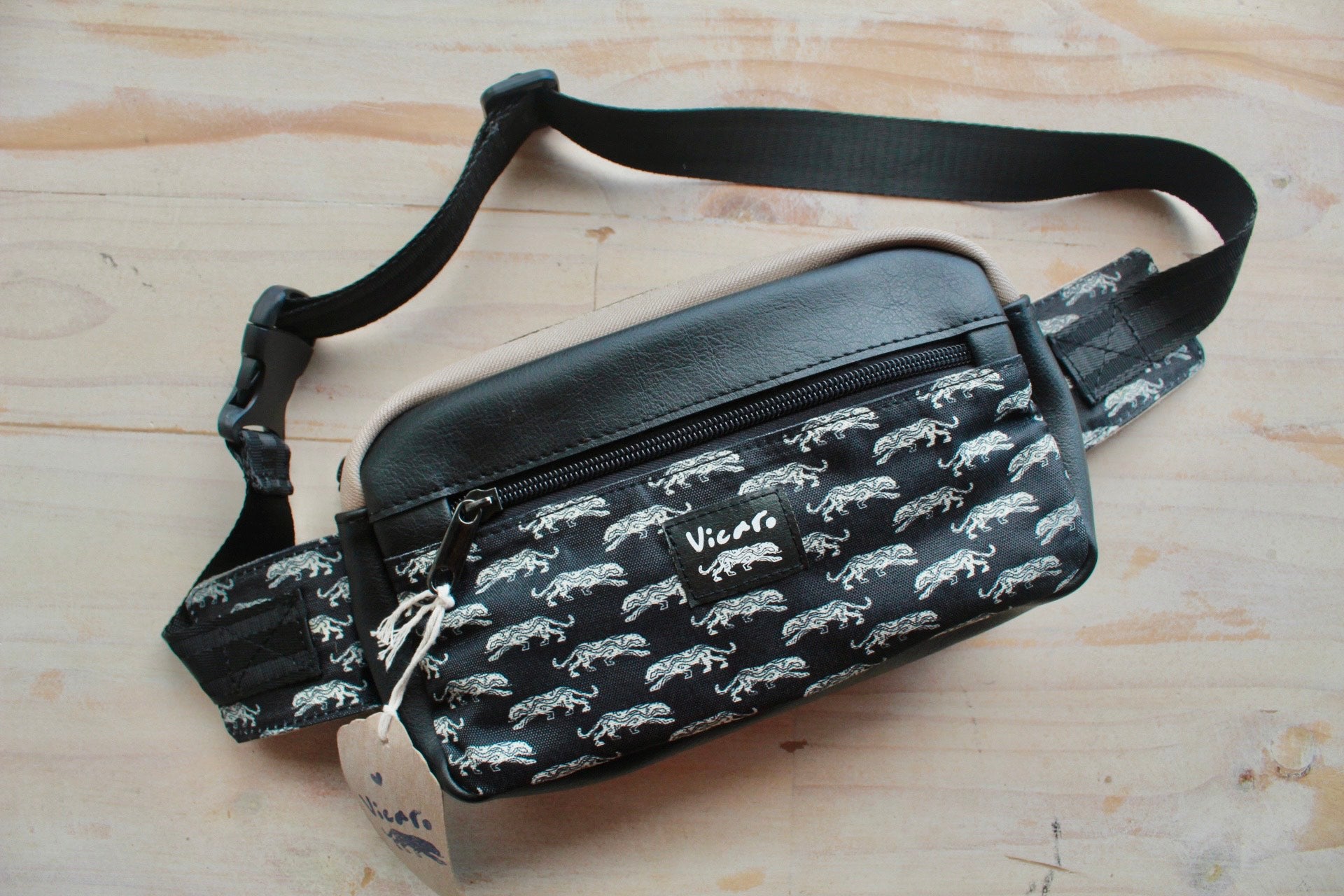 Hip packs / Canguros