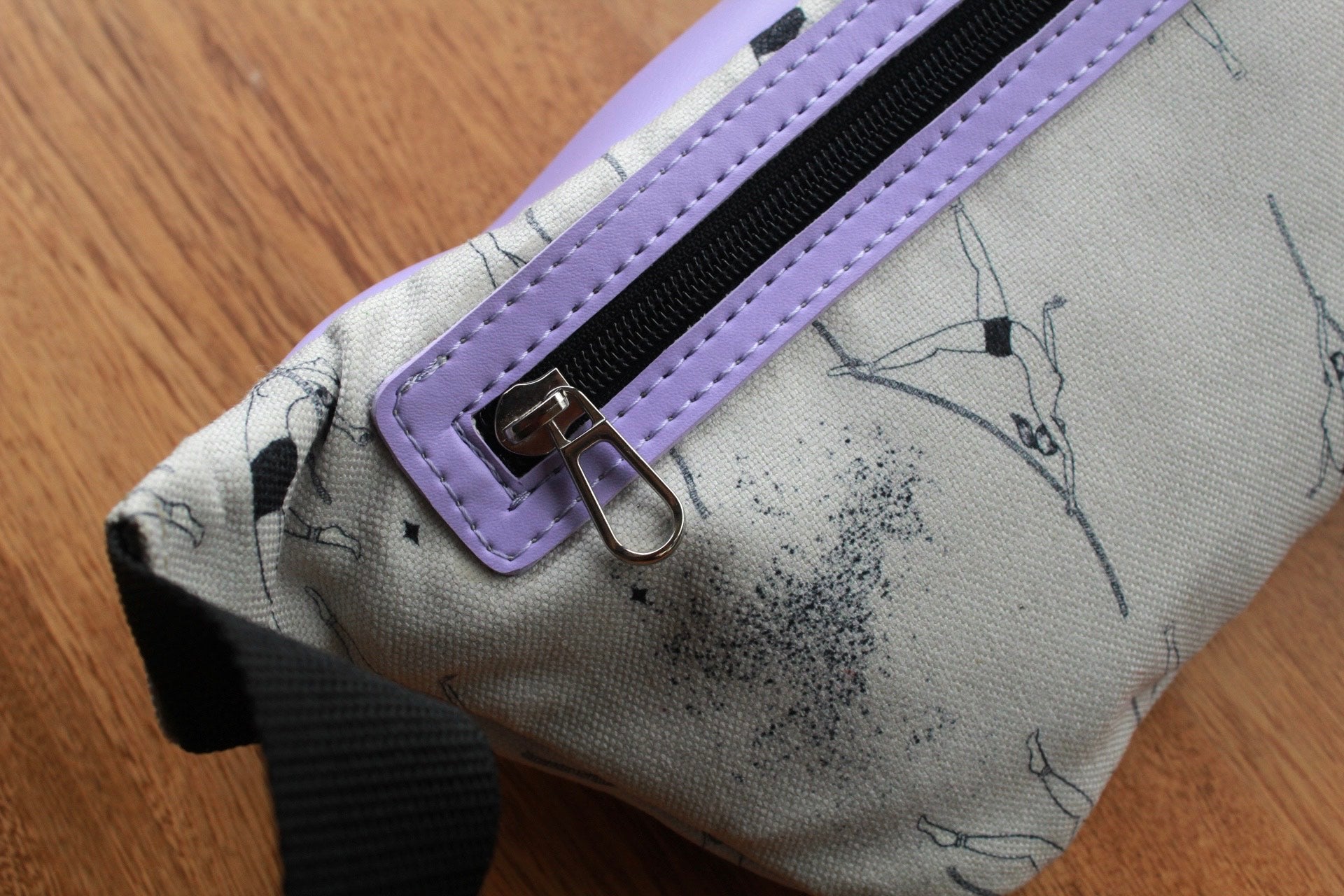 Hip packs / Canguros