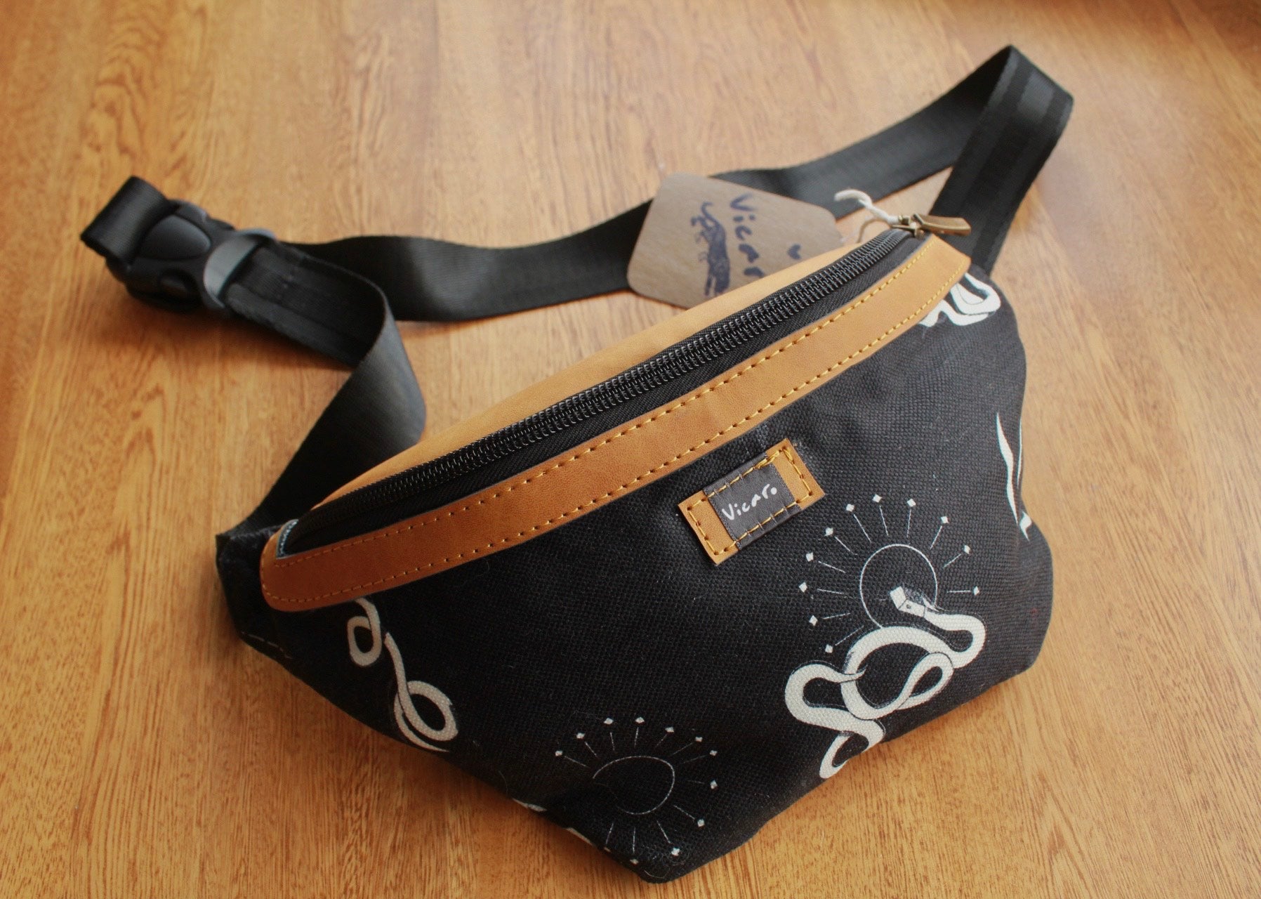 Hip packs / Canguros
