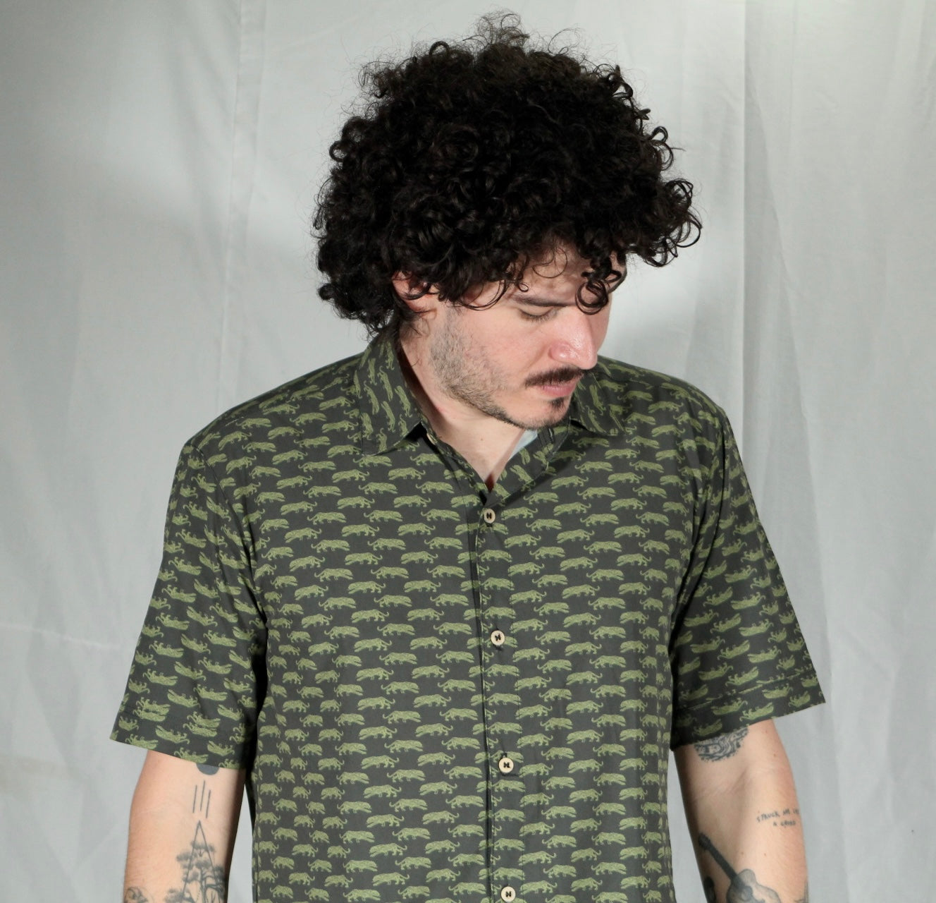 Camisa Jaguar Verde Militar Unisex