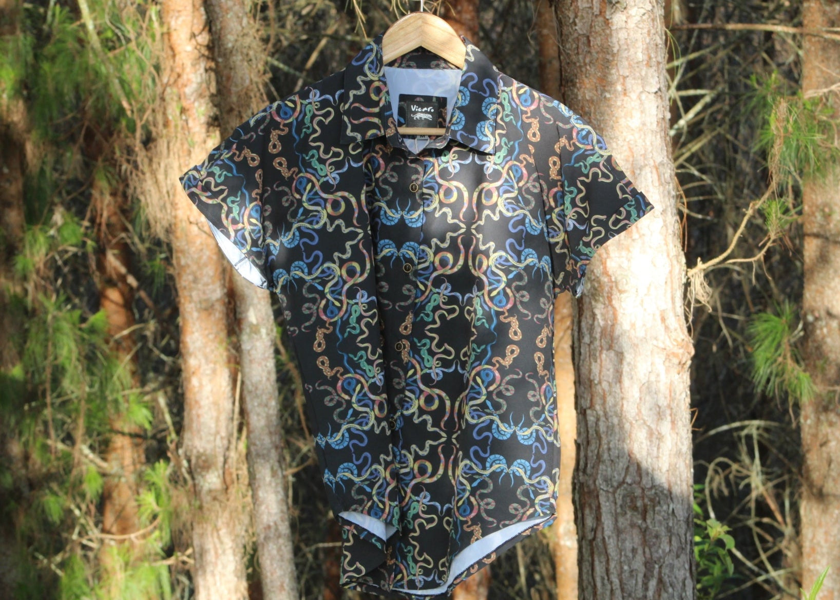 Camisa Serpientes Multicolor Mujer